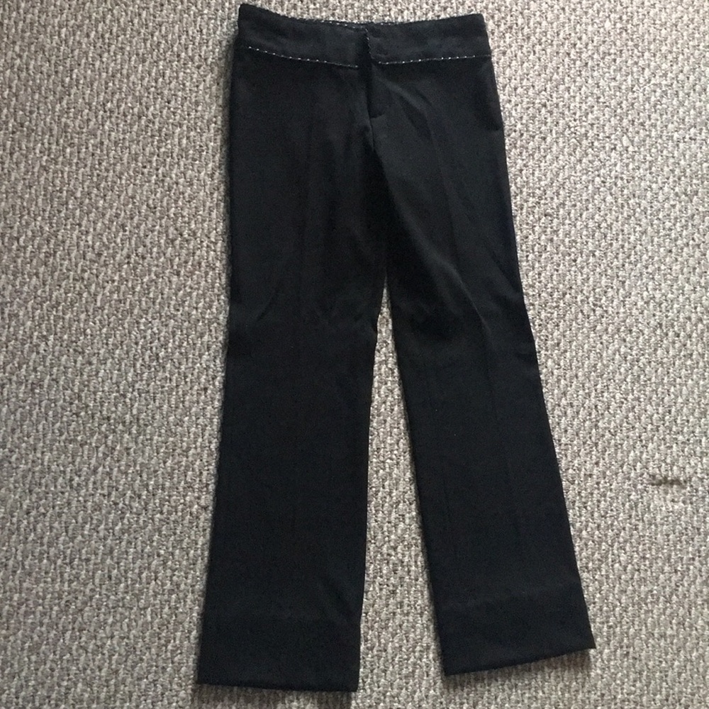 Pants for woman.